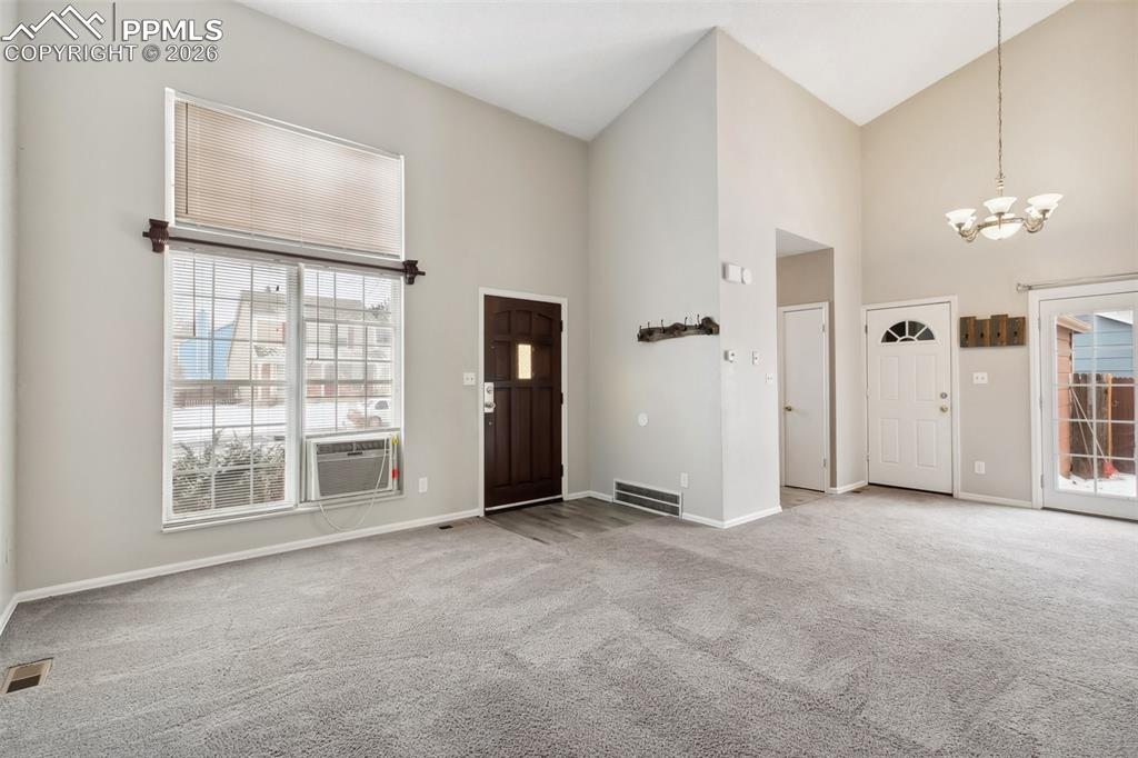 Image 8 of 32: Entry