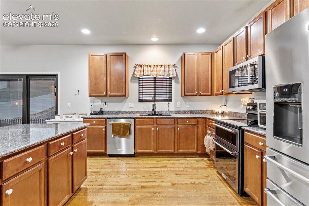 Image 8 of 43: All kitchen appliances are included