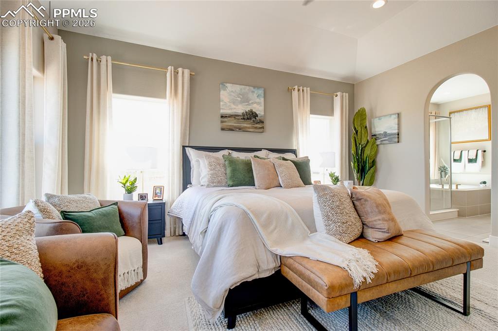 Image 22 of 40: Bedroom