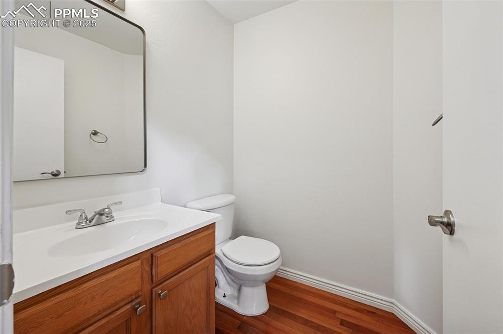 Image 16 of 45: Bathroom