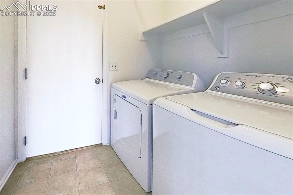 Image 25 of 45: Laundry