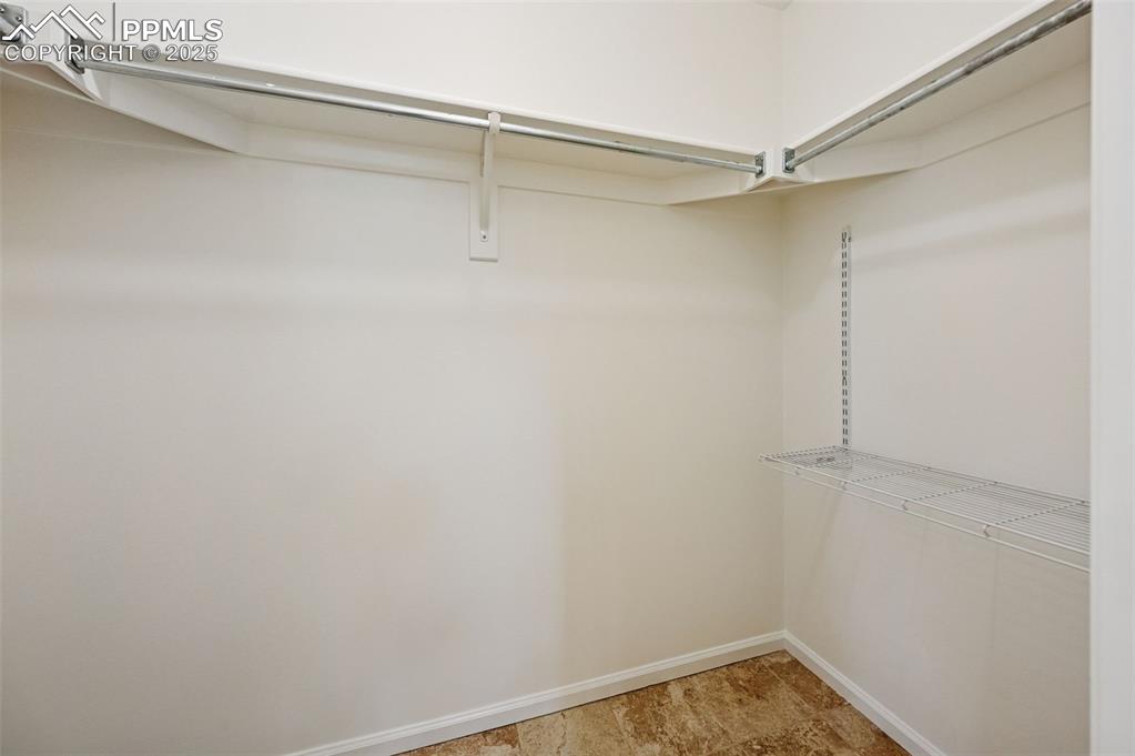 Image 33 of 45: Closet