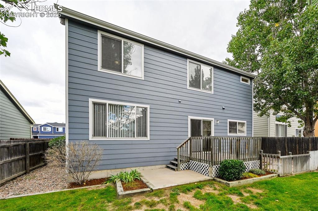 Image 41 of 45: Back of Structure