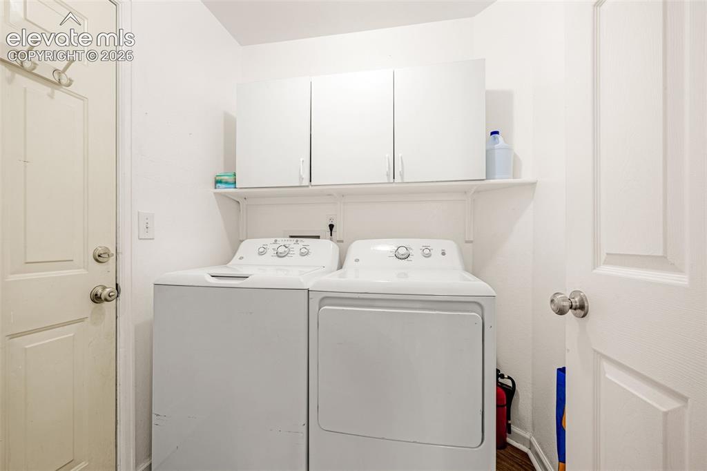 Image 11 of 39: Laundry
