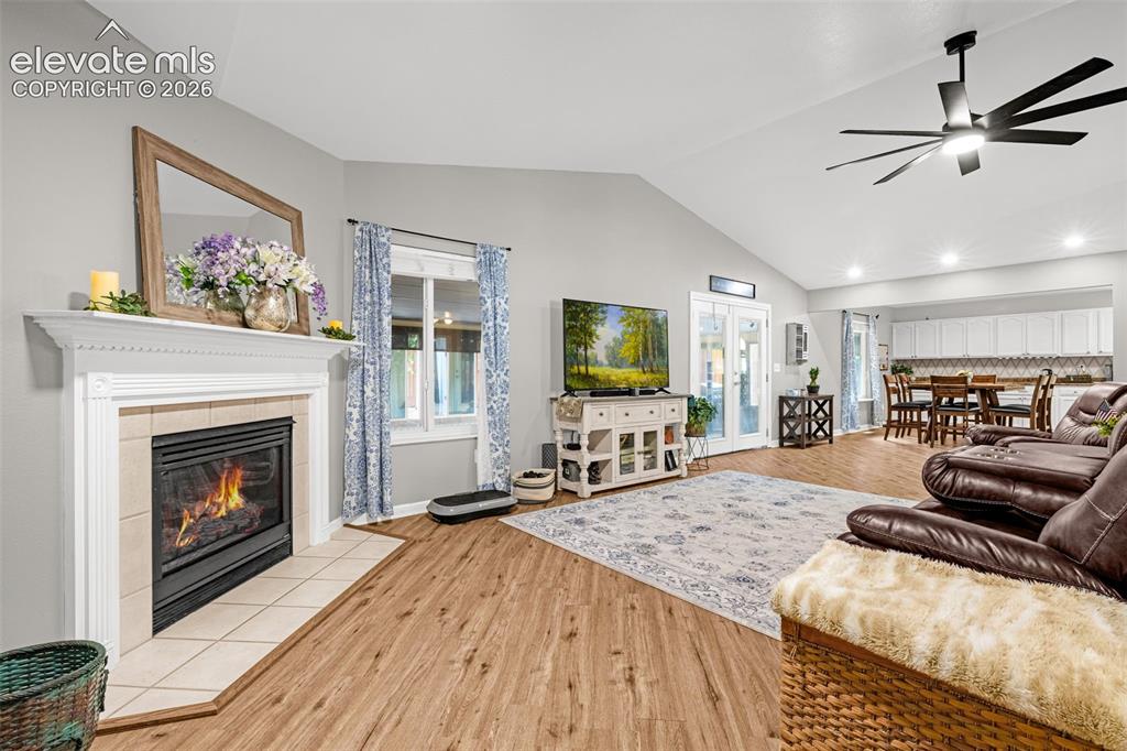 Image 14 of 39: Living Room