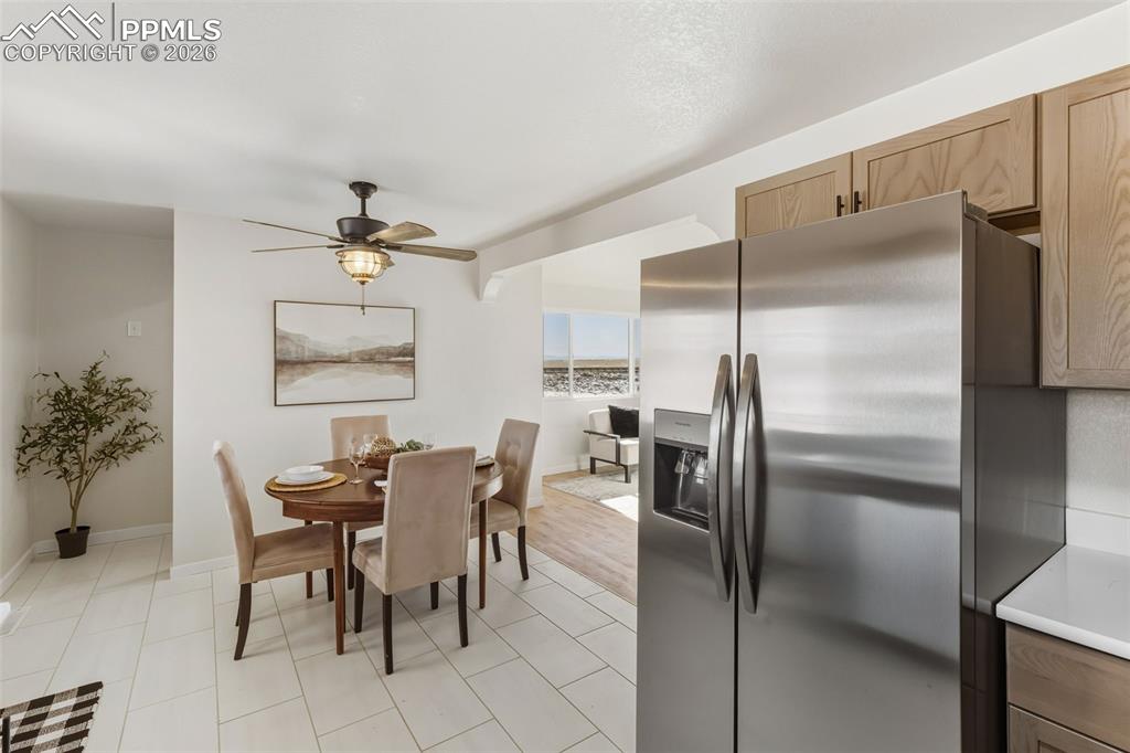 Image 20 of 46: Dining Area