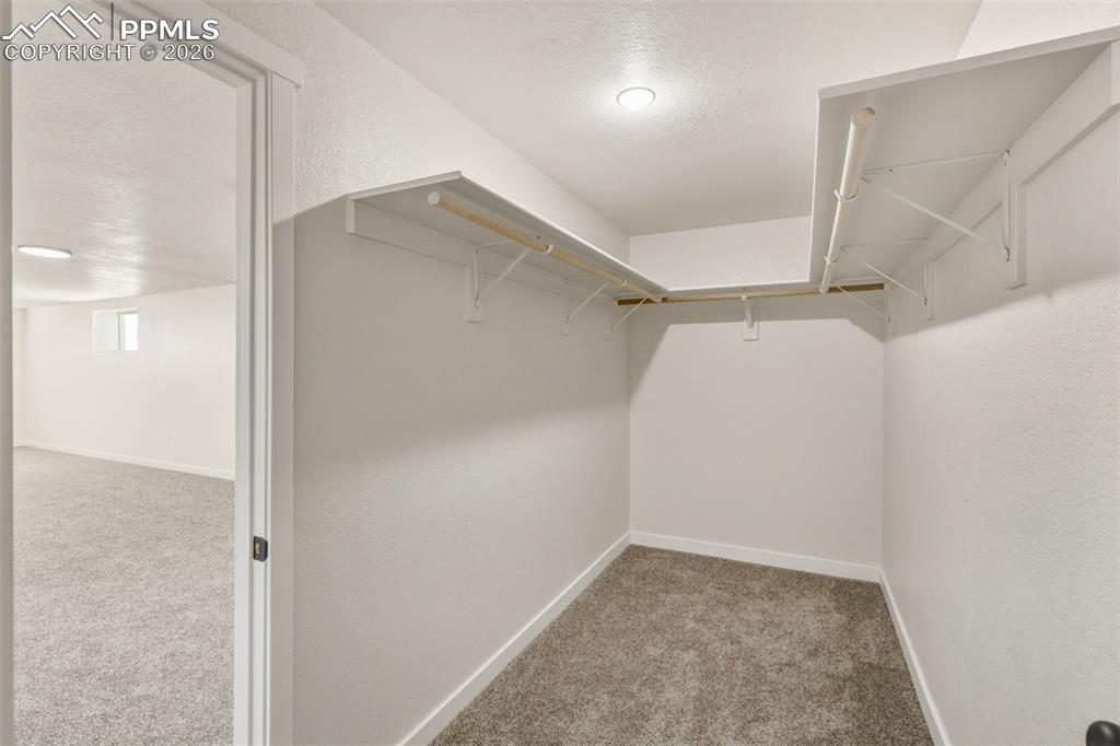 Image 33 of 46: Closet