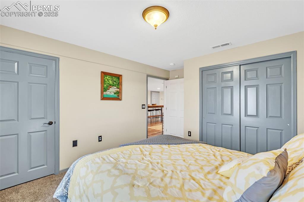 Image 39 of 50: 3rd Bedroom Alternate View