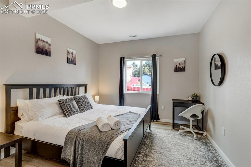 Image 30 of 31: Cottage 2nd bedroom 