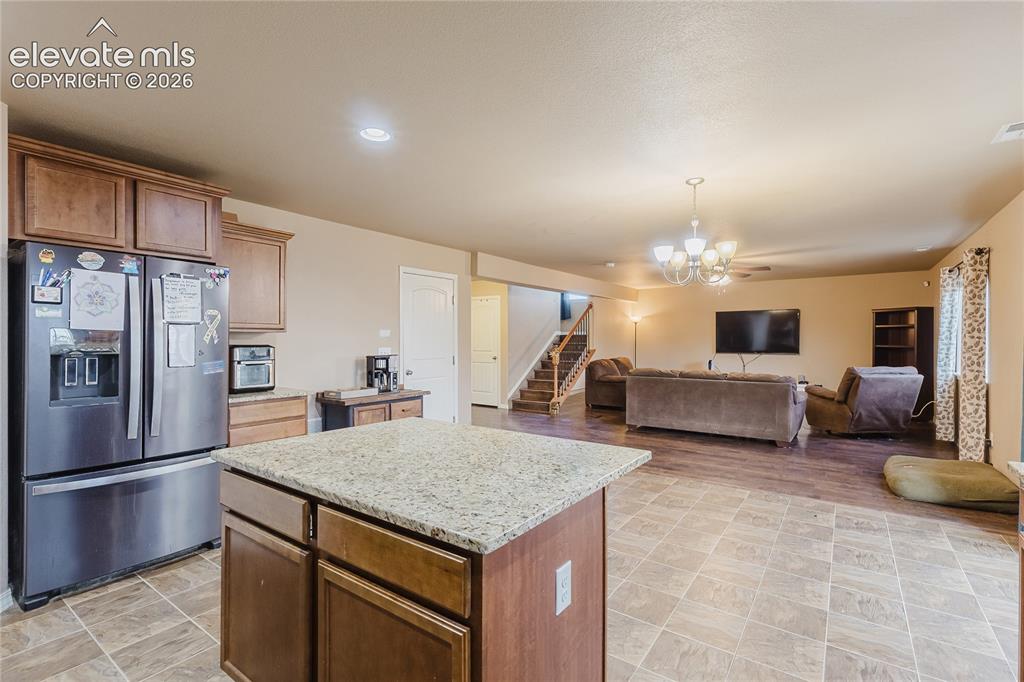 Image 14 of 42: Kitchen