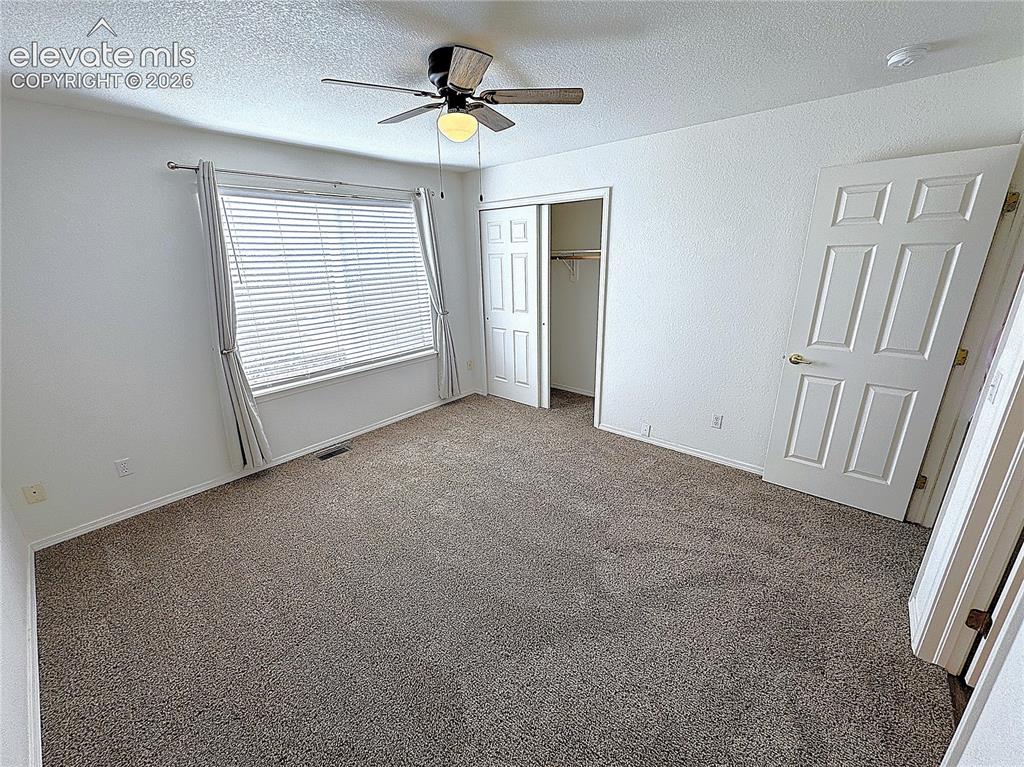 Image 25 of 49: Large upper-level 2nd Bedroom