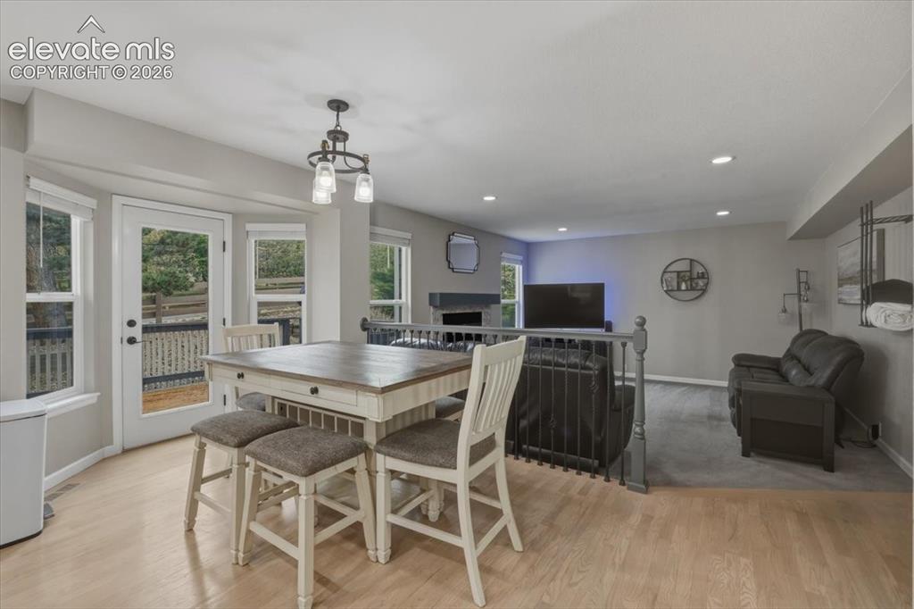 Image 10 of 36: Dining Area