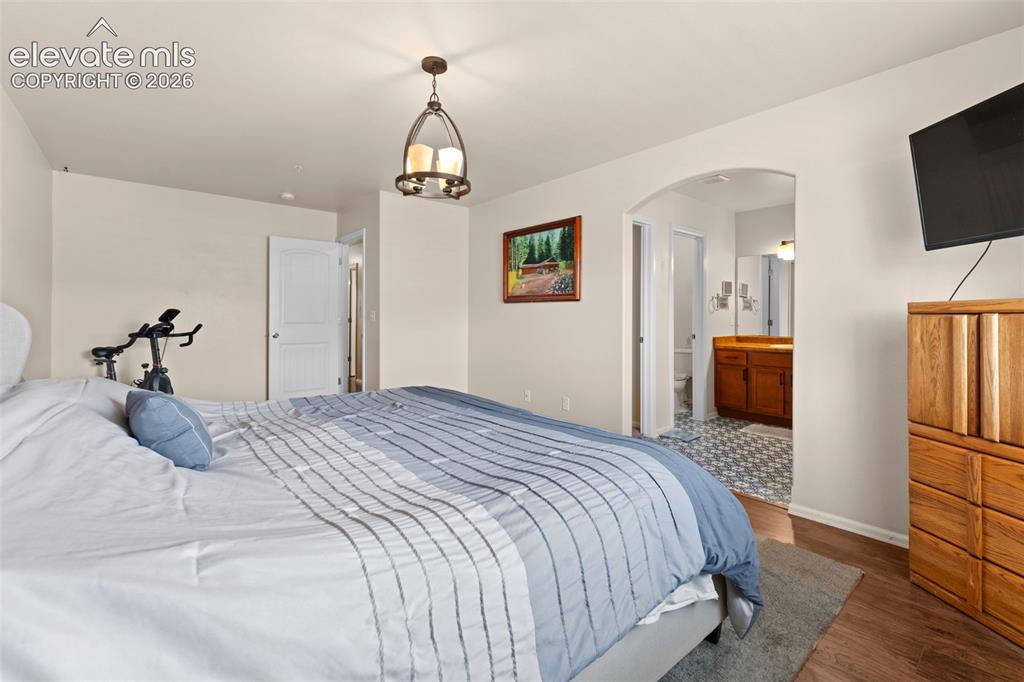 Image 17 of 32: Master Bedroom