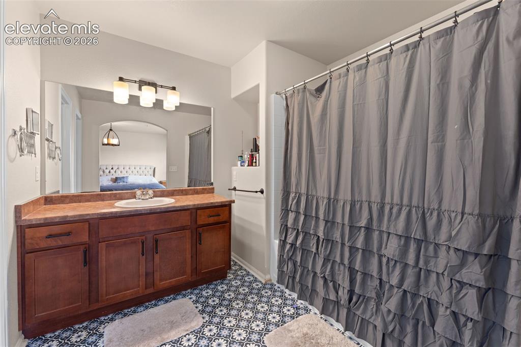 Image 19 of 32: Master Bathroom