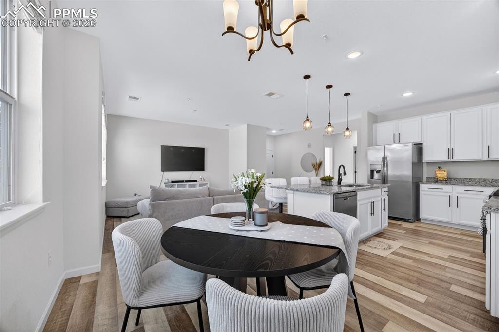 Image 12 of 37: Kitchen