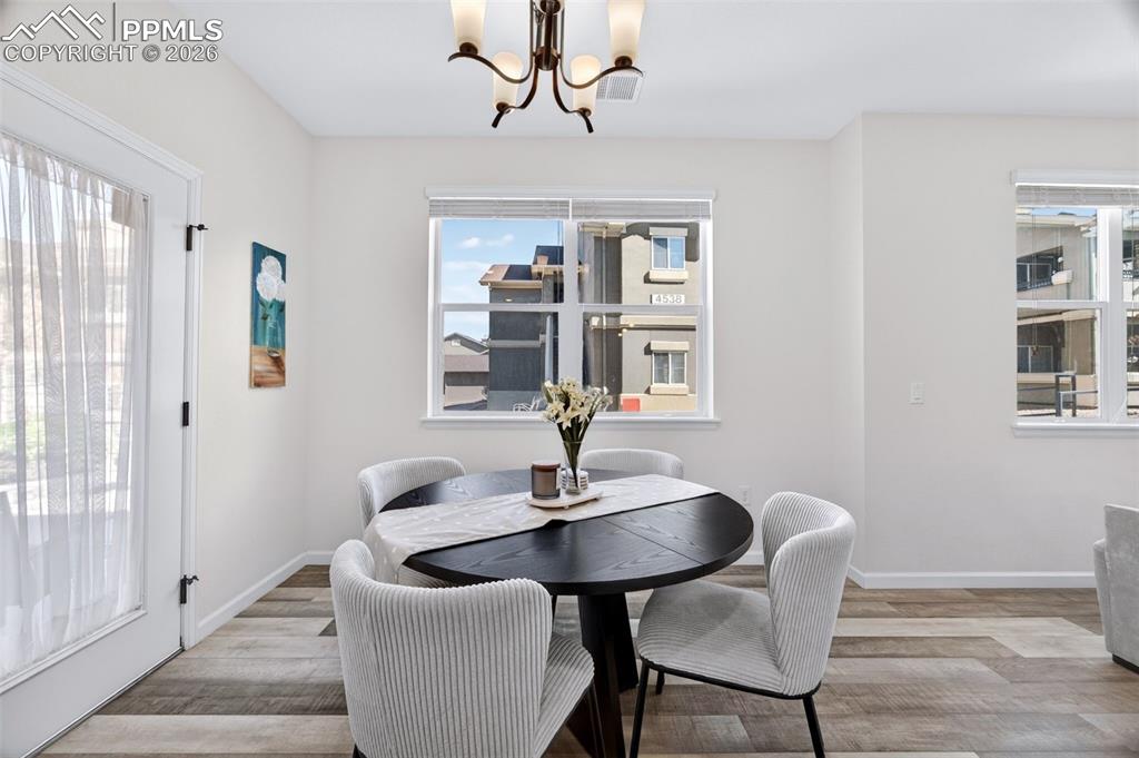 Image 13 of 37: Kitchen