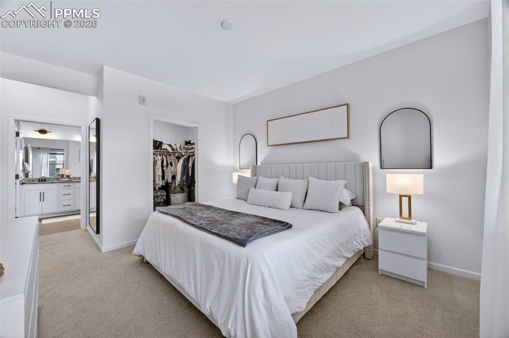 Image 23 of 37: Laundry