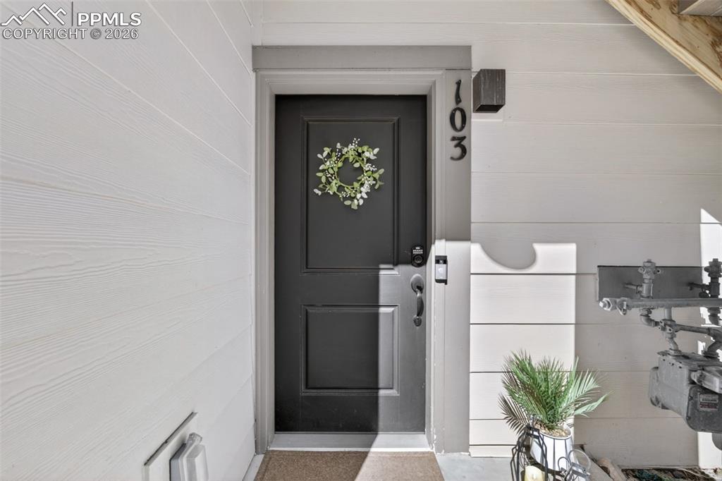 Image 3 of 37: Side of Structure