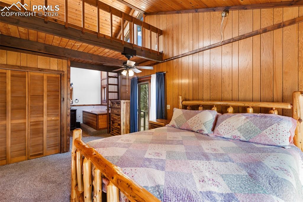 Image 15 of 43: Kitchen