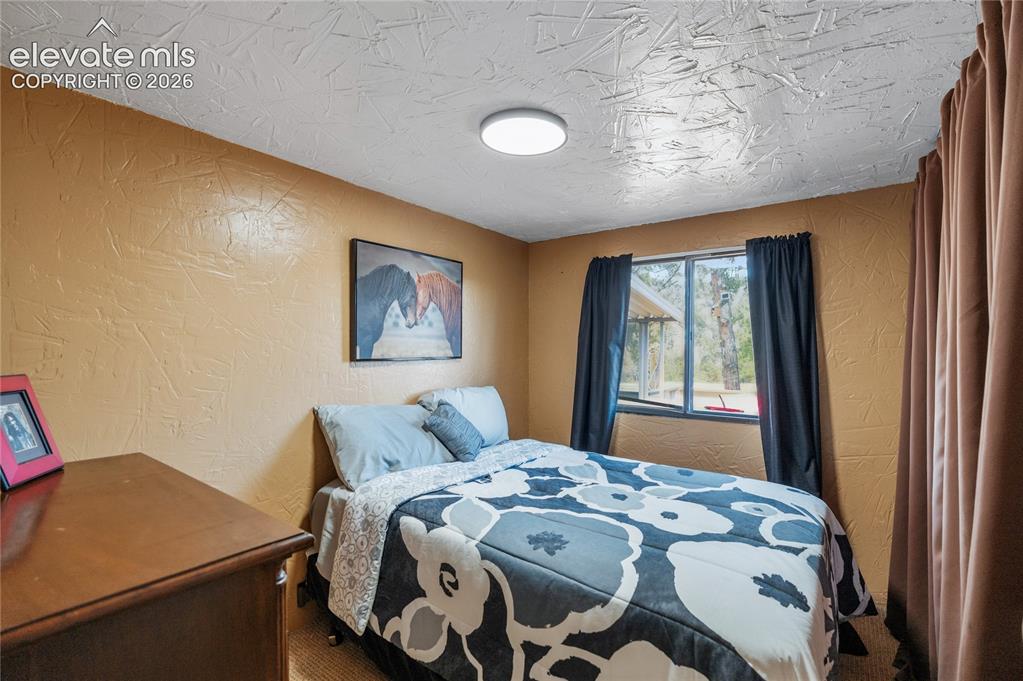 Image 13 of 20: Bedroom