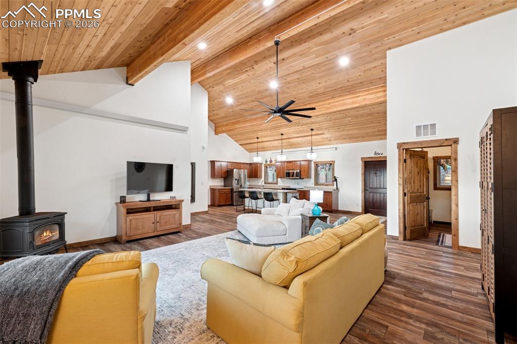 Image 11 of 29: Living Room