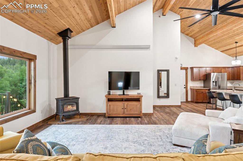 Image 12 of 29: Living Room