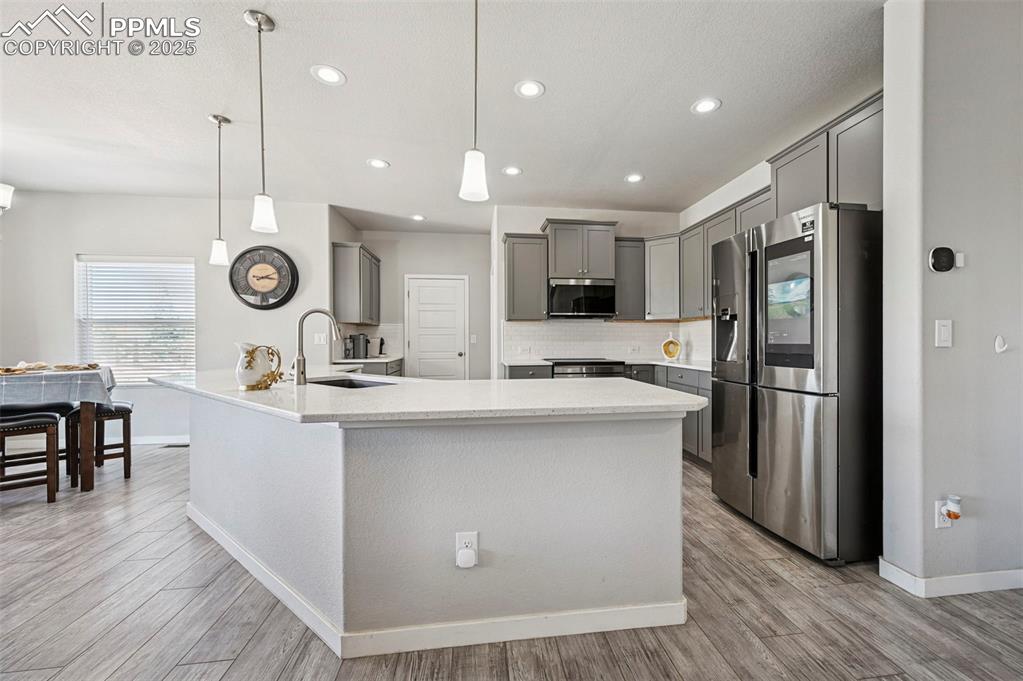 Image 10 of 45: Kitchen