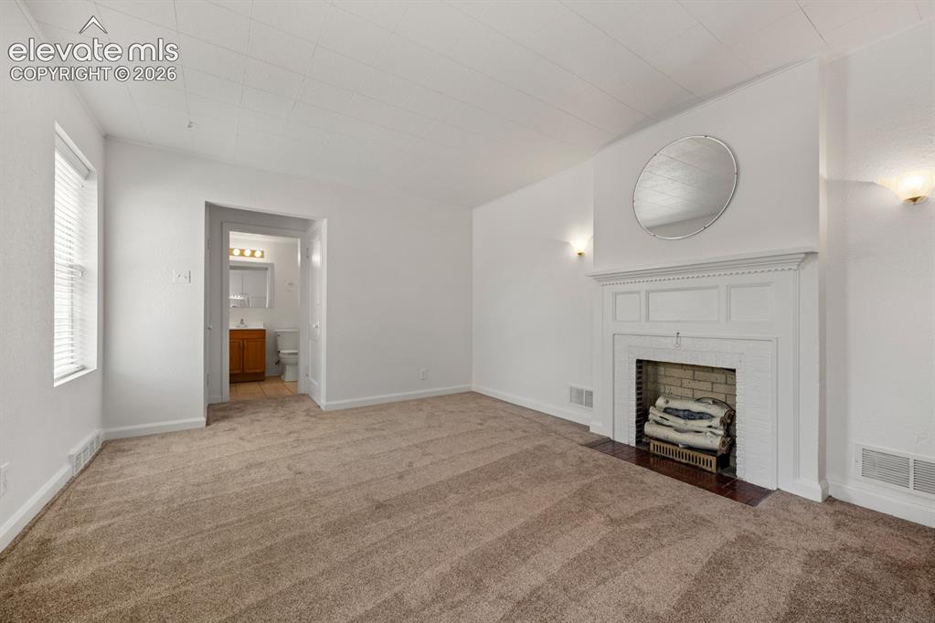 Image 12 of 44: Living Room