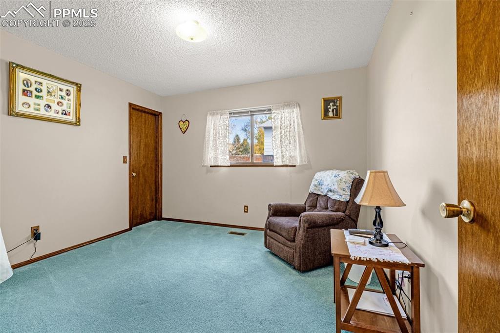 Image 13 of 26: Bedroom