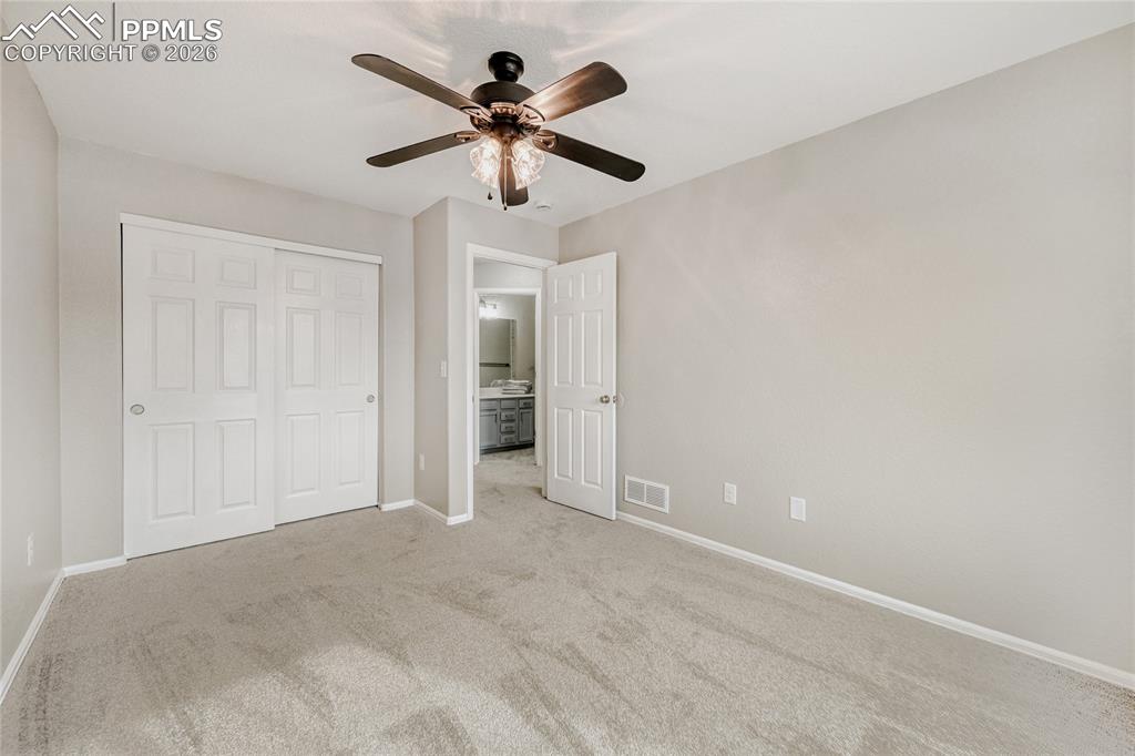 Image 16 of 29: Bedroom