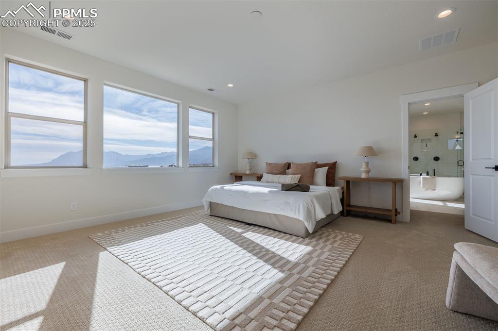 Image 27 of 43: Bedroom