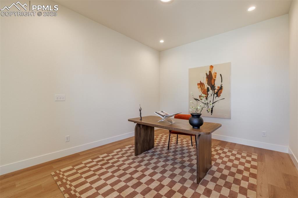 Image 5 of 43: Office