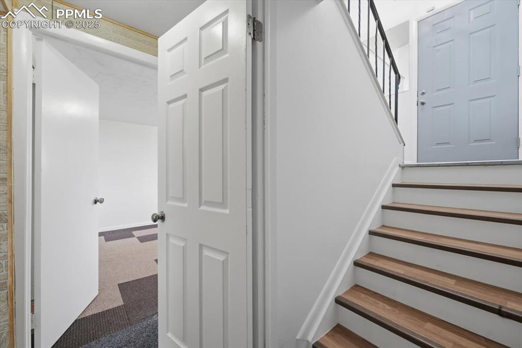 Image 14 of 26: View of stairway