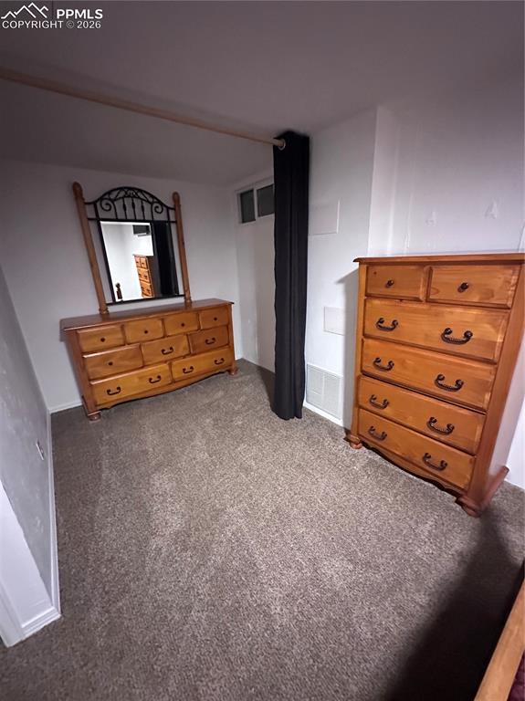 Image 5 of 44: Bedroom