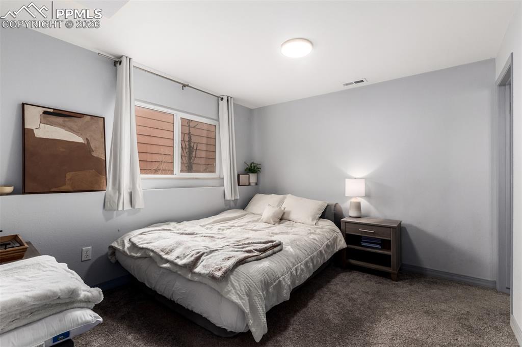 Image 25 of 41: Bedroom