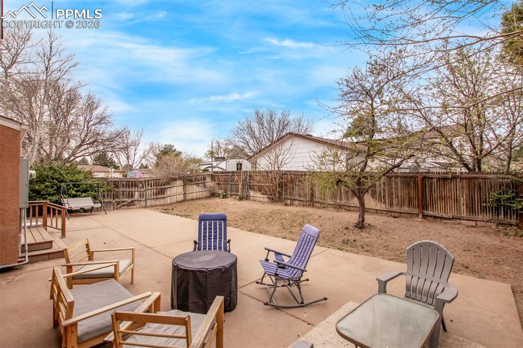 Image 36 of 41: Patio