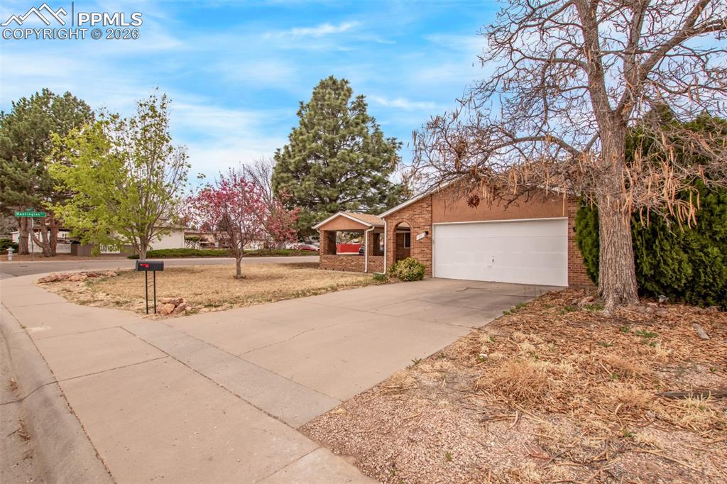 Image 4 of 41: Front of Structure