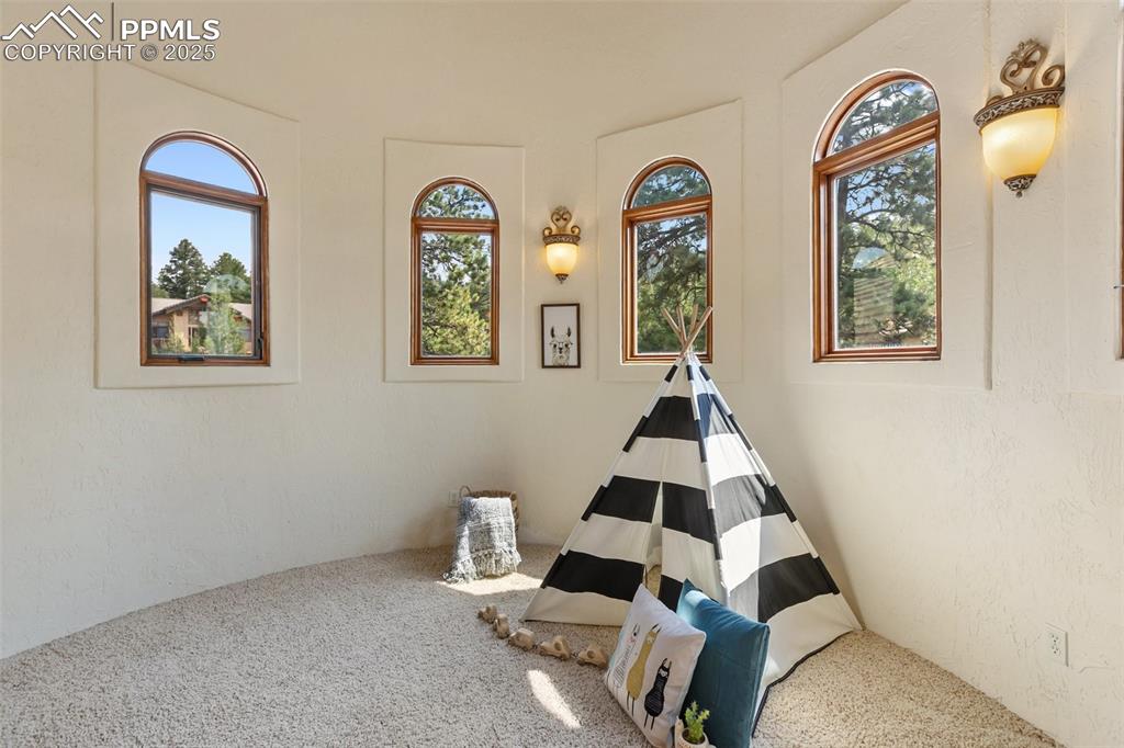 Image 23 of 50: A fun space for your vision. Playroom, game room, office. The possibilities