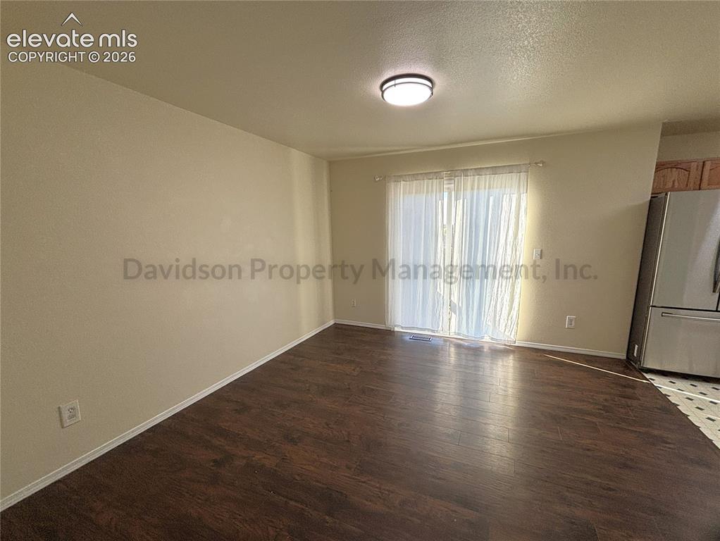 Image 4 of 11: Other