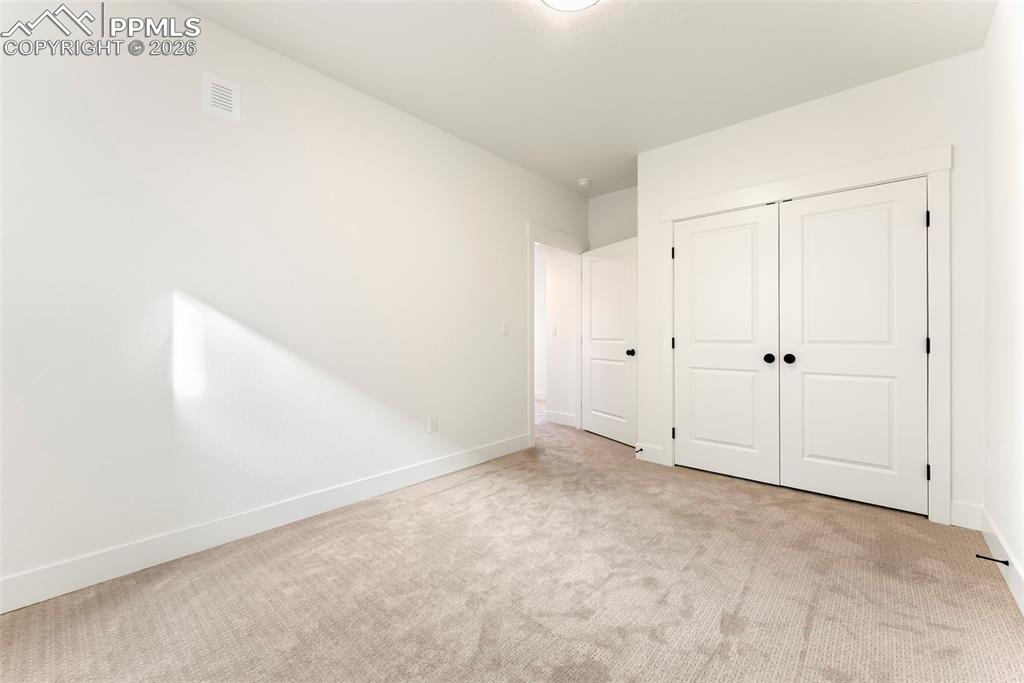 Image 26 of 34: Bedroom