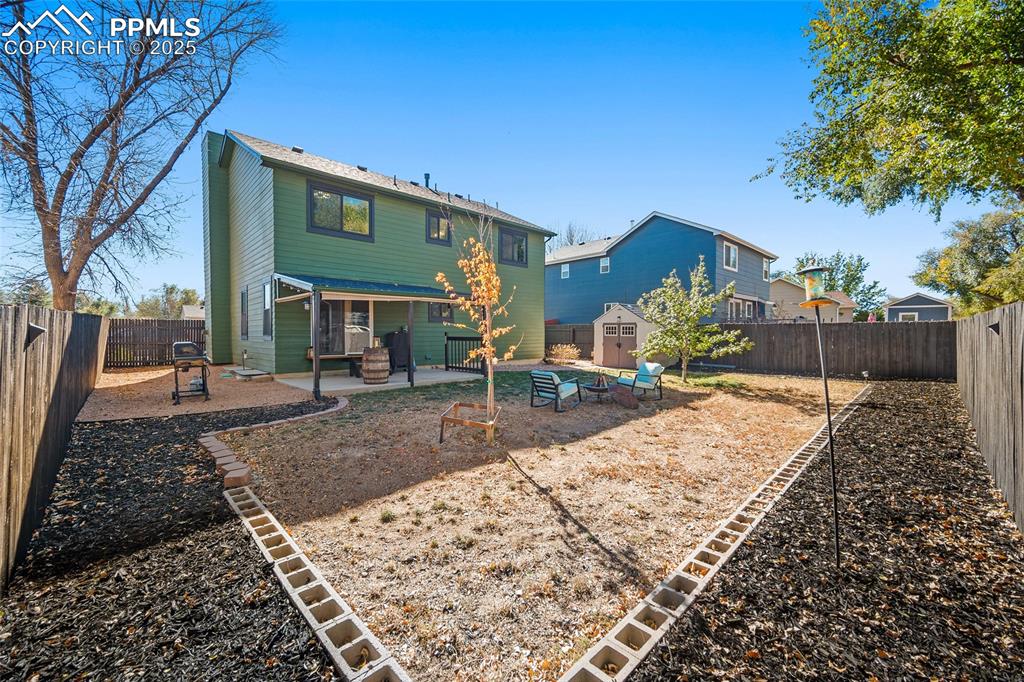 Image 31 of 41: Back of Structure