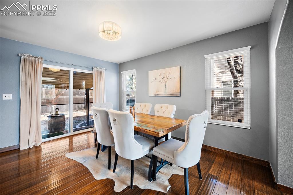 Image 6 of 41: Dining Area