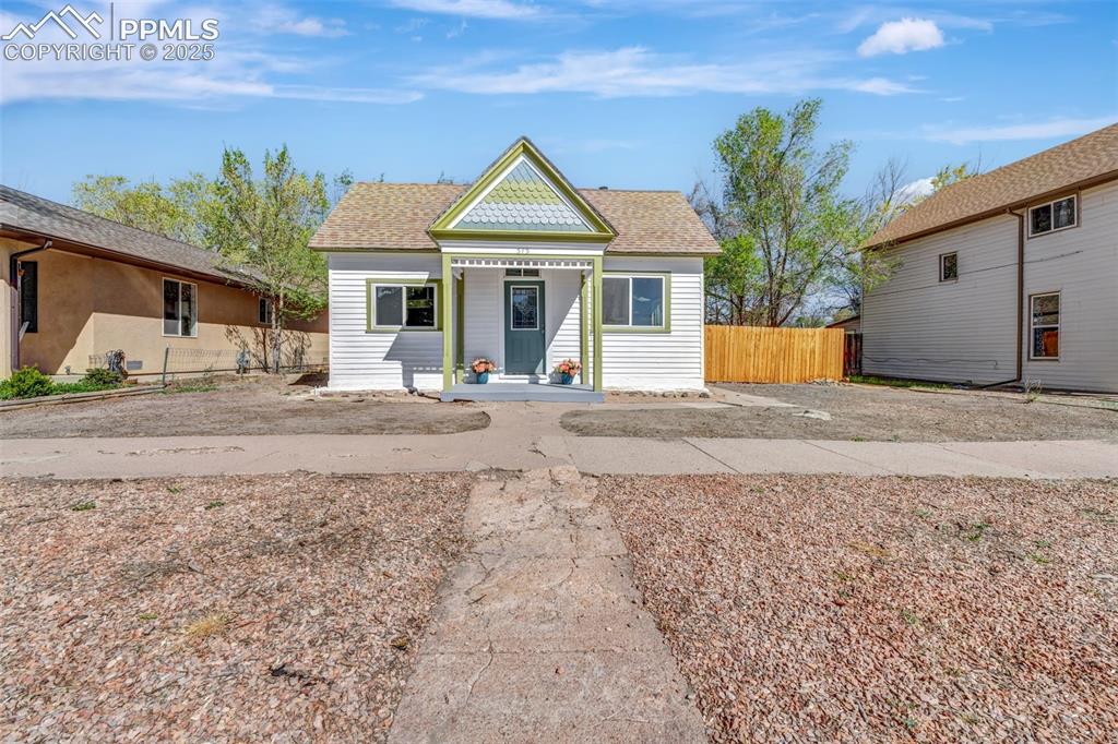 Image 1 of 34: Fresh exterior paint and large lot