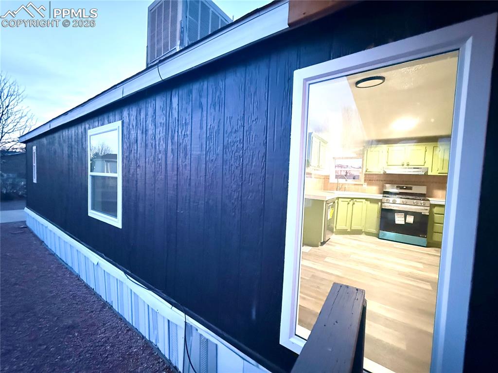 Image 35 of 42: Side of Structure