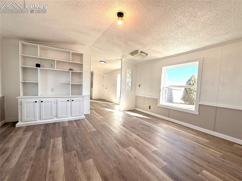 Image 8 of 42: Living Room