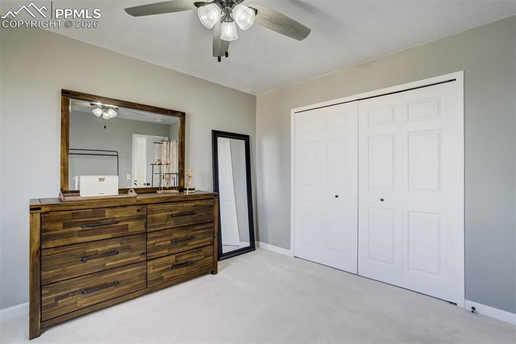 Image 23 of 42: Bedroom