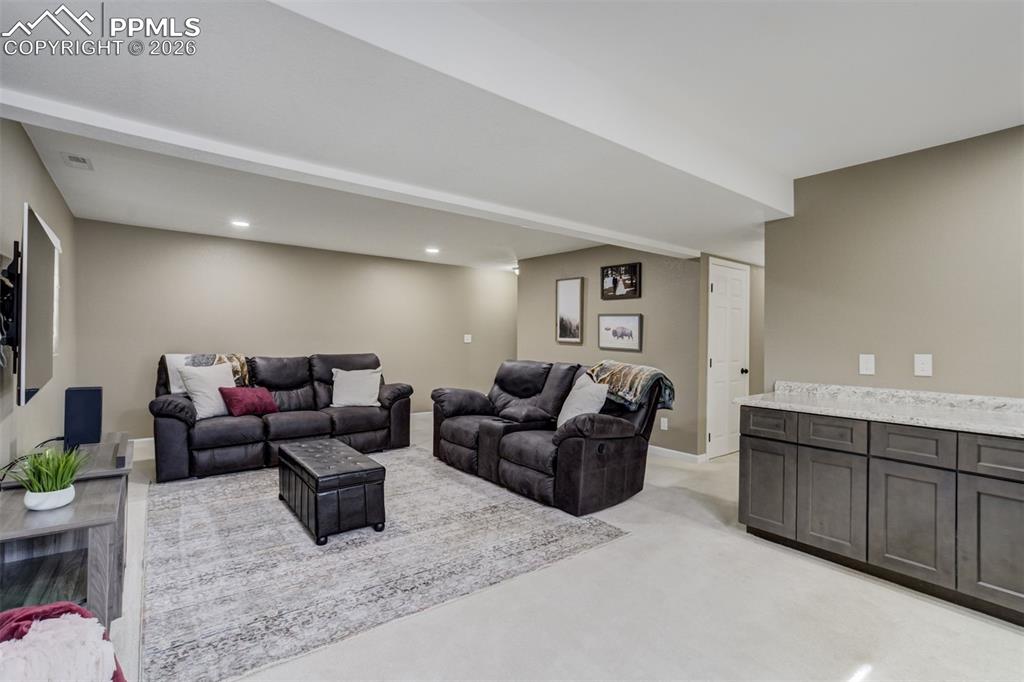 Image 28 of 42: Living Room