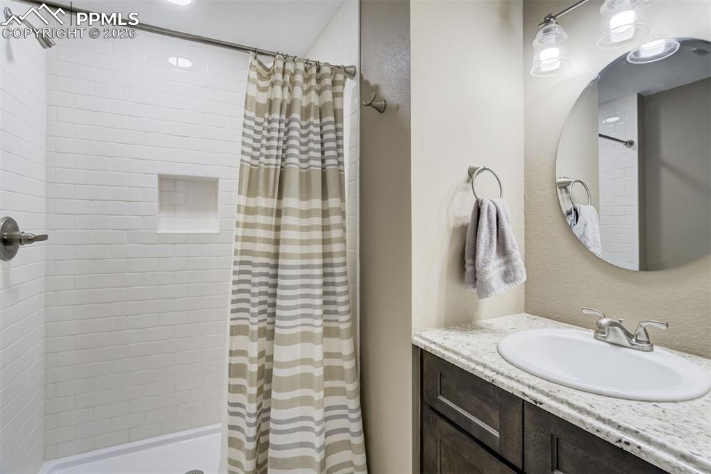 Image 30 of 42: Walk-in Shower