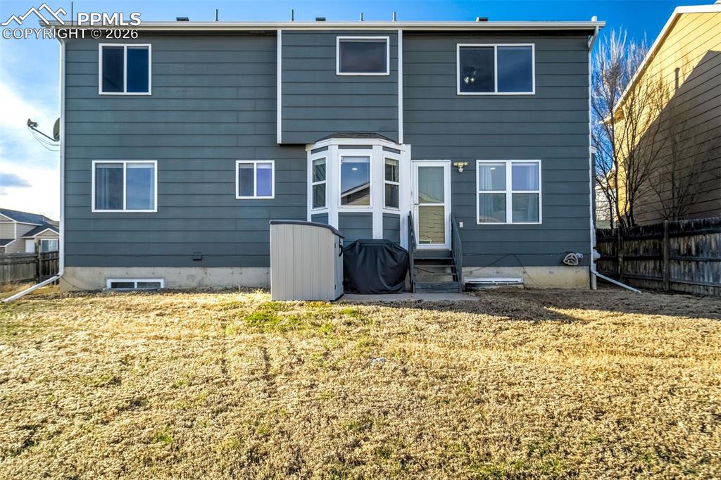 Image 32 of 42: Back of Structure