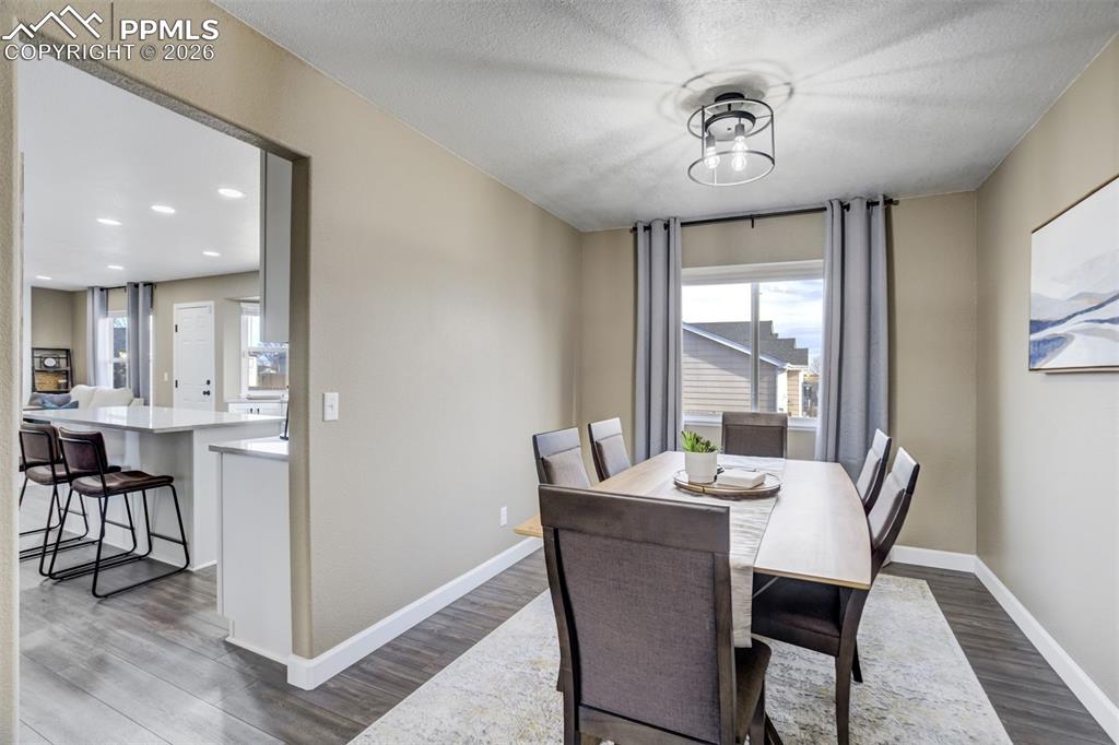 Image 4 of 42: Dining Area